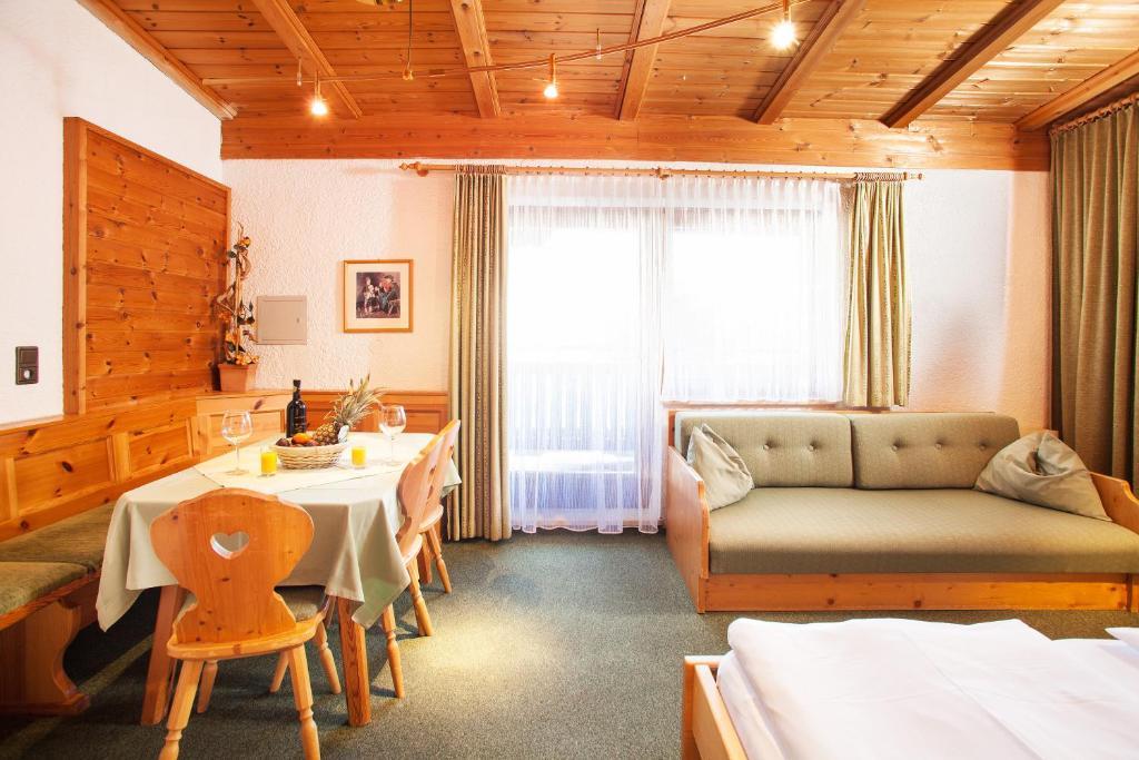 Johannahof Appartements Kaprun Værelse billede